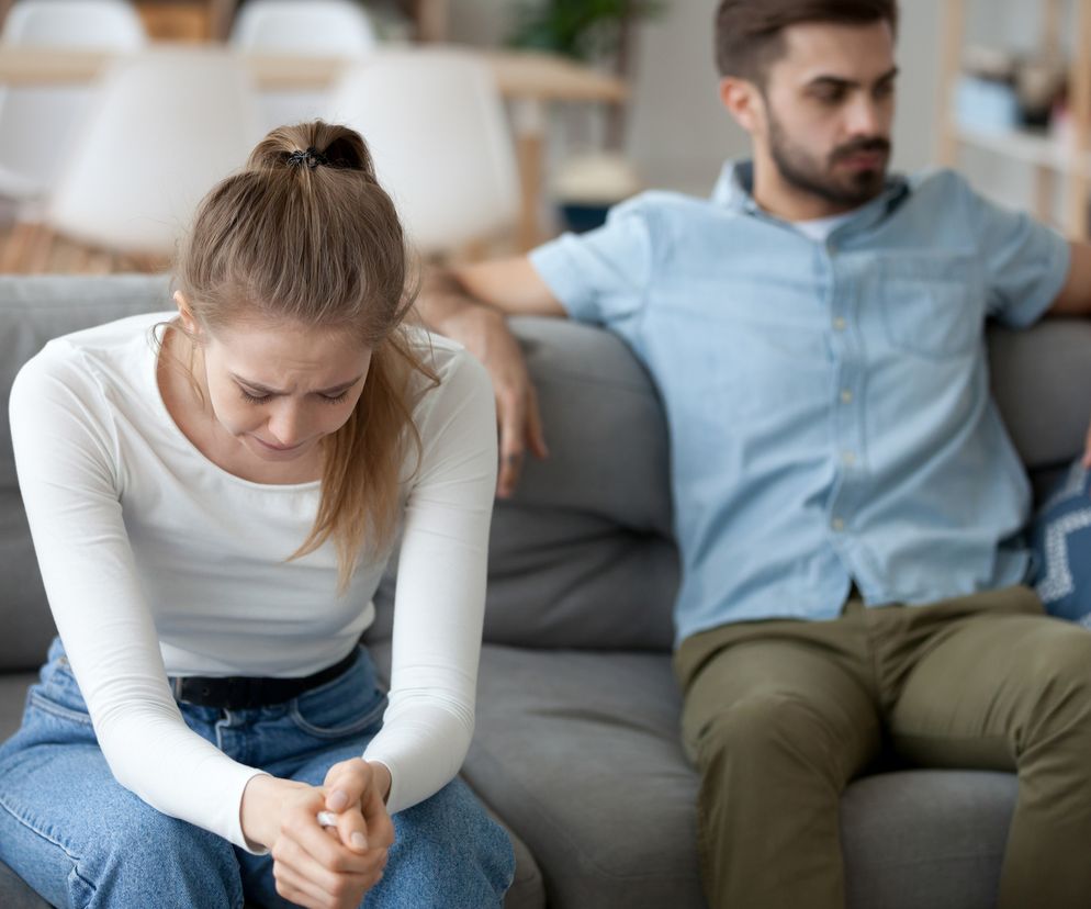 Młode małżeństwo podczas kłótni