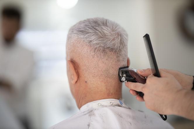 Luzowanie obostrzeń: Kiedy otwarcie fryzjerów w Łodzi? 