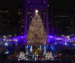 Najsłynniejsza choinka świata już zachwyca na Manhattanie