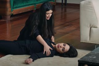 Tureckie seriale znikają z telewizji! Emanet, Złoty chłopak i Zakazany owoc w majówkę 2024. Kiedy emisja ulubionych telenowel?