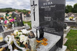Tak wygląda grób Tadeusza Dudy