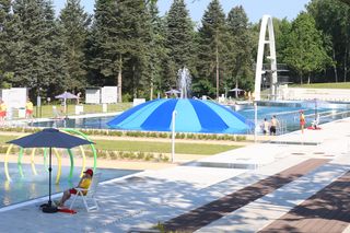 Kultowa Fala w Chorzowie otwarta po 10 latach, ale tłumów nie było