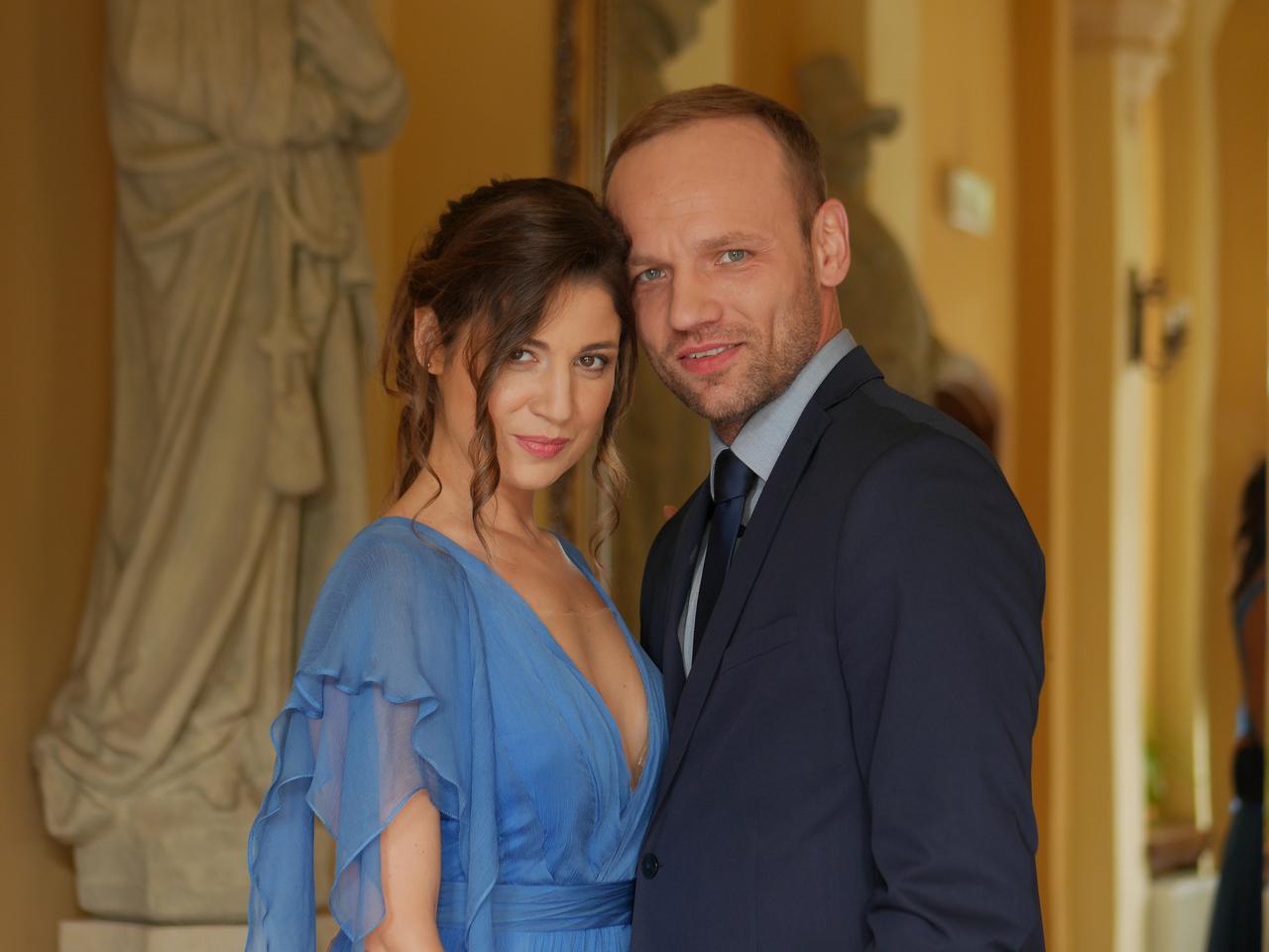 Pierwsza miłość ZWIASTUN. Ślub Kingi i Janka. Weźmie błyskawiczny rozwód z Arturem - ZWIASTUN