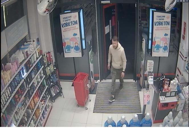 Okradli drogerię w Dobrzejewicach koło Torunia. Rozpoznajesz ich?