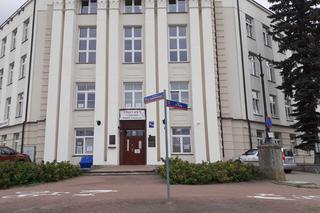 Akcja protestacyjna jest kolejnym działaniem w sporze zbiorowym pracowników MOPR z pracodawcą. Trwa on od 19 lutego br. 