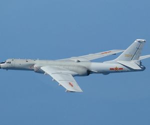 Chińskie bombowce strategiczne H-6K symulują atak na Tajwan. Na krótko przed szczytem szczytem Xi-Trump