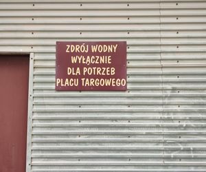 Os. Wandy, Nowa Huta, Kraków. Targowisko przy ul. Bulwarowej