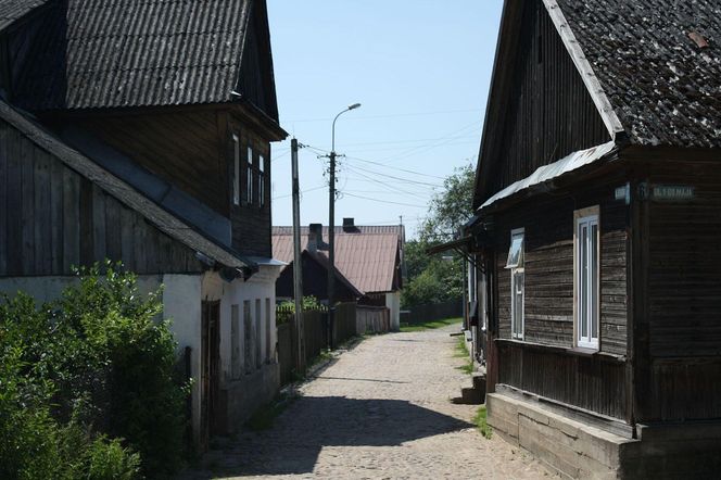 To miasto na Podlasiu pamięta jeszcze czasy Władysława Jagiełły. Cała Polska zna je z wody!