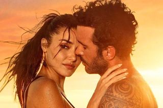 Rüzgara Birak. Fani tureckich seriali nie mogą się doczekać tego filmu! Hande Erçel i Barış Arduç w rolach głównych