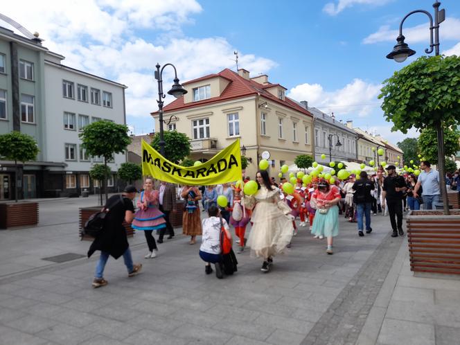 Wszyscy jesteśmy dziwni. Kolorowa parada dziwolągów przeszła przez Rzeszów