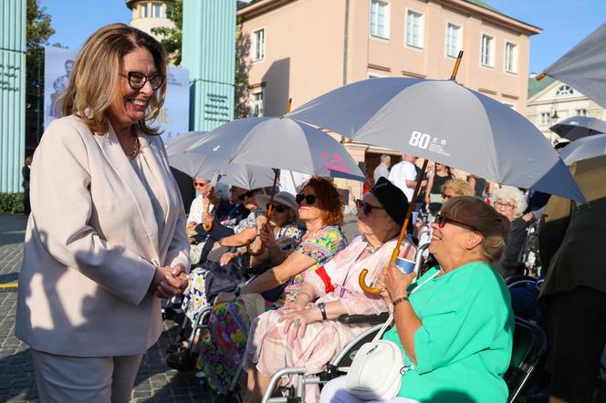 Uroczysta polowa msza święta i Apel Pamięci na pl. Krasińskich