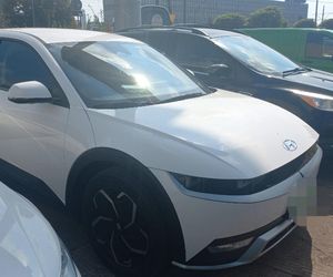 Skradziony w Hiszpanii Hyundai Ioniq 5 odnaleziony w Warszawie. Jak Kobra wytropiła auto?