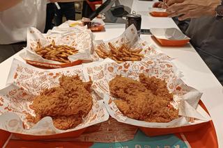 Jako pierwsi w Polsce zjedliśmy Chicken Sandwich! Prapremiera Popeyes w Pasażu Grunwaldzkim 