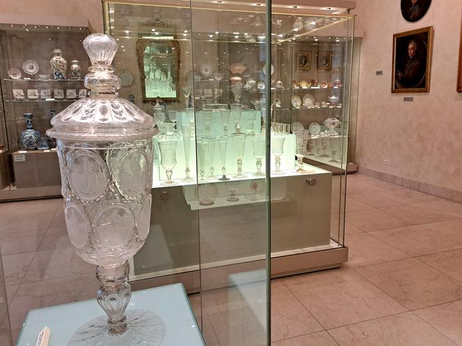 Szkło i porcelana Sanguszków w Muzeum Okręgowym w Tarnowie