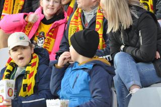 Korona Kielce - Legia Warszawa. Zdjęcia kibiców na Suzuki Arenie