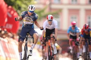 Finał IV etapu Tour de Pologne w Cieszynie. Mieszkańcy kibicowali kolarzom