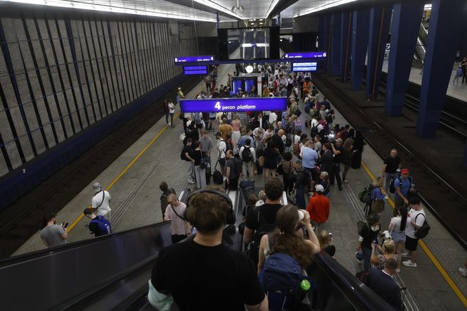 Pierwszy pociąg do Rijeki odjechał z Warszawy! Tłumy pasażerów. Wszystkie miejsca zajęte