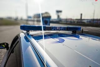 Zabrze: 72-latka wybrała się na zakupy. Przed sklepem z chodnika zmiotła ją osobówka!