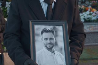 Na sygnale, odc. 707. Kuba Szczęsny (Wojciech Zygmunt) - pogrzeb