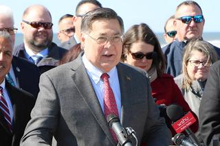 Republikanie przejmują Long Island