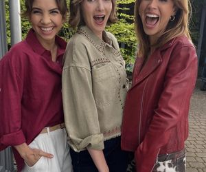 M jak miłość po wakacjach. Aneta (Ilona Janyst), Kama (Michalina Sosna), Ania (Alina Szczegielniak) 