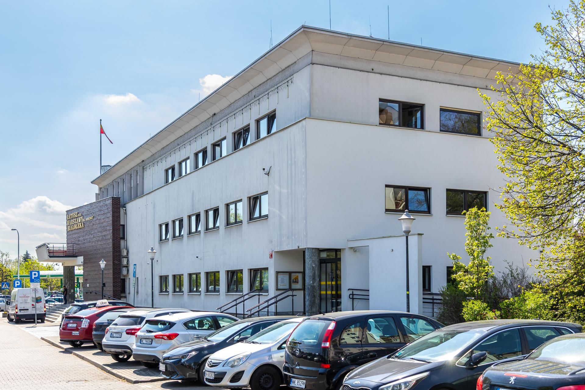 Ratusz dzielnicy Białołęka w Warszawie