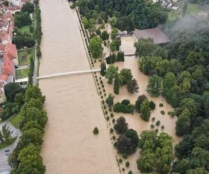 Armagedon pogodowy w całej Polsce, także w woj. śląskim. Zalane posesje, ulice, zerwane mosty. W Słowenii są ofiary śmiertelne