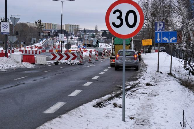 Zmiany w ruchu przy budowie mostów nad Brdą [ZDJĘCIA]