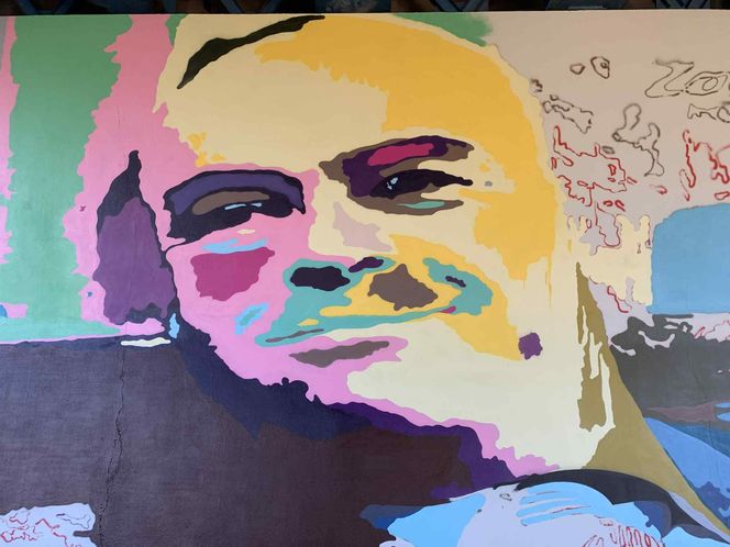 Nowy mural w Bydgoszczy. Stanisław Tym upamiętniony w przestrzeni miejskiej