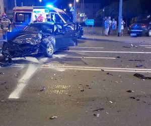 Wypadek na skrzyżowaniu ul. Dąbrowskiego i Konarskiego w Tarnowie. 5 osób trafiło do szpitala