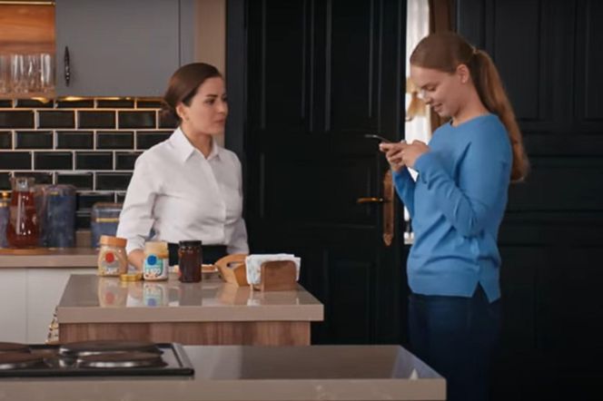 Aynur specjalnie wykorzystuje masło orzechowe 