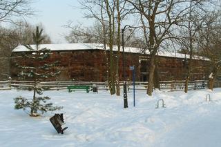 Sposób na upały? Tężnie solankowe. Gdzie są, jak działają, na co pomagają i jak często korzystać?