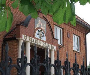 Żerków. Proboszcz stanie przed sądem, bo miał znęcać się nad wikarym. Mamy komentarz Kurii!