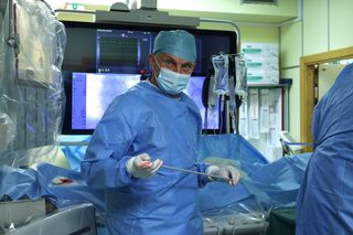 Pierwsza w Polsce operacja wszczepienia rozrusznika serca z bluetoothem