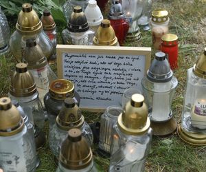Marsz Milczenia dla Klaudii w Toruniu. „Niech nasza cisza przemówi głośniej niż słowa” [GALERIA]