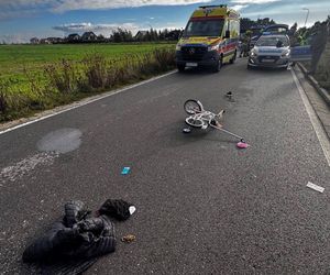 Samochód wjechał w pieszych. Wśród poszkodowanych jest dziecko! 