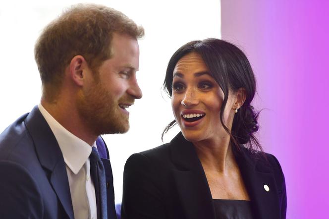 Meghan Markle i książę Harry - hotplota.pl