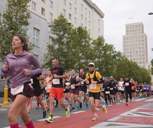 Uczestnicy Maratonu Warszawskiego 2025