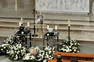  Pogrzeb Amelki i jej mamusi. Tłumy żegnają ofiary pożaru 