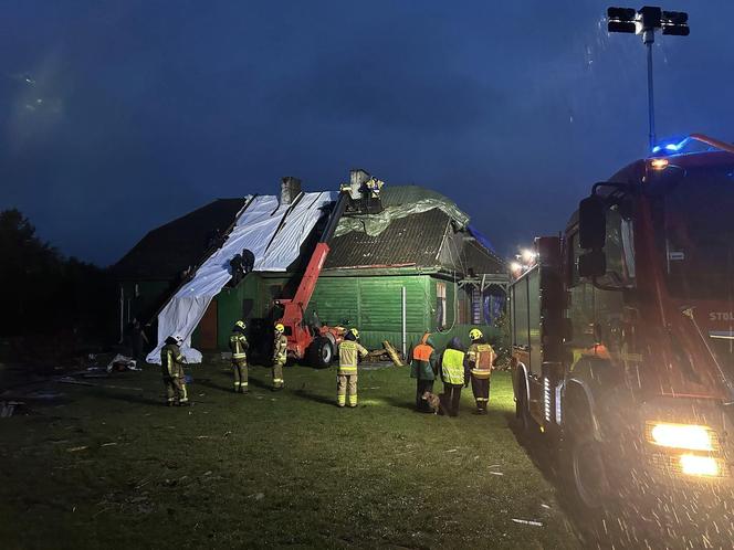 Trąba powietrzna w Łódzkiem. Zniszczenia w gminie Poświętne