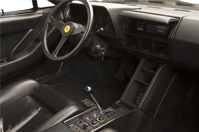 Ferrari Testarossa którym jeździł Michael Jackson