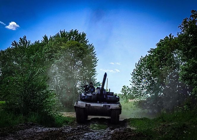 Czołgi K2 podczas ćwiczeń w 9BBKPanc