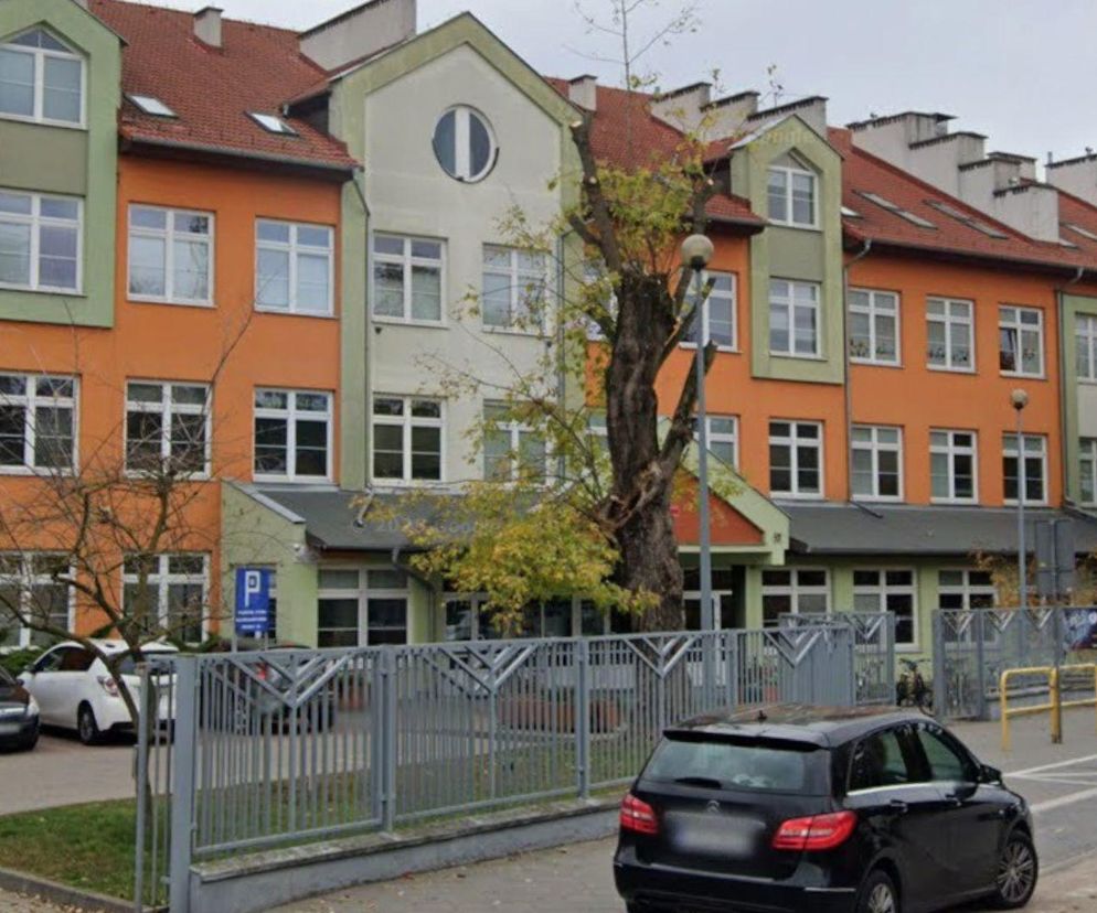 Zatrucie w szkole w Toruniu. Szóstka dzieci trafiła do szpitala