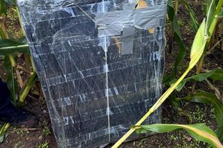 Podejrzane balony spadły na Warmii i Mazurach. Policja apeluje do mieszkańców