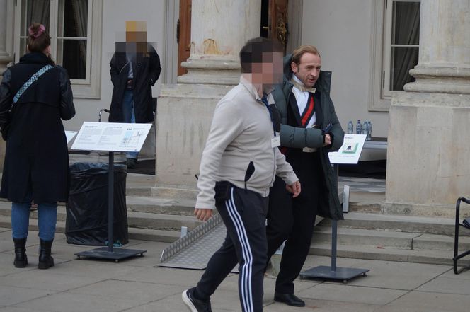 Zrobili z aktorów lalki