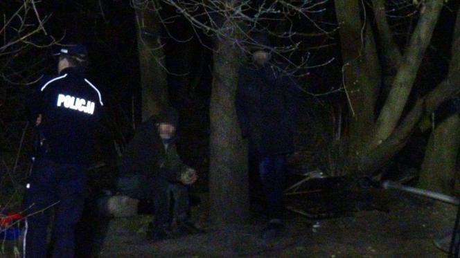 Pożar budynku na Żoliborzu. Strażacy wynieśli dwie osoby