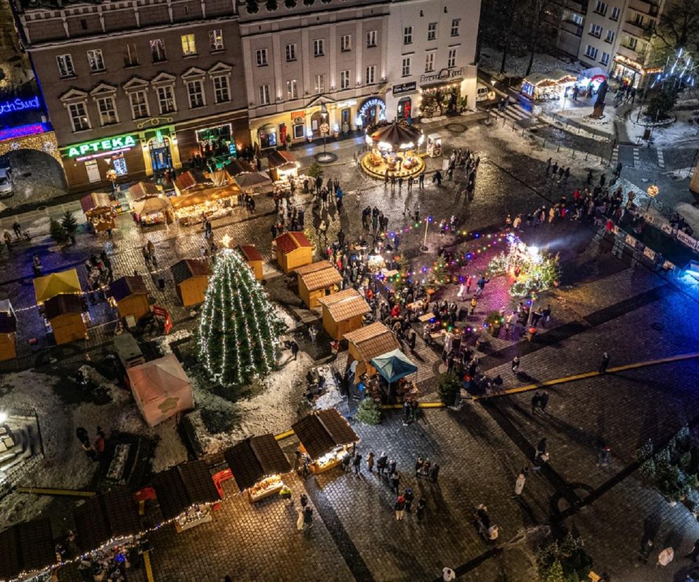 Jarmarki bożonarodzeniowe 2025 w woj. śląskim. Gdzie warto się wybrać?