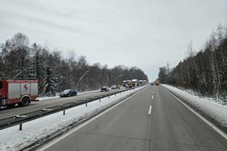 Dwie osobówki zderzyły się na autostradzie A4. Droga w kierunku Wrocławia zablokowana