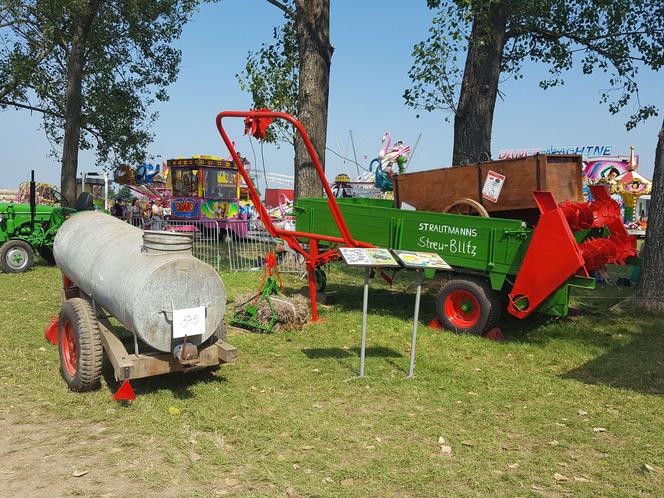 Festiwal starych ciągników w Wilkowicach. Setki maszyn, tysiące widzów i upał