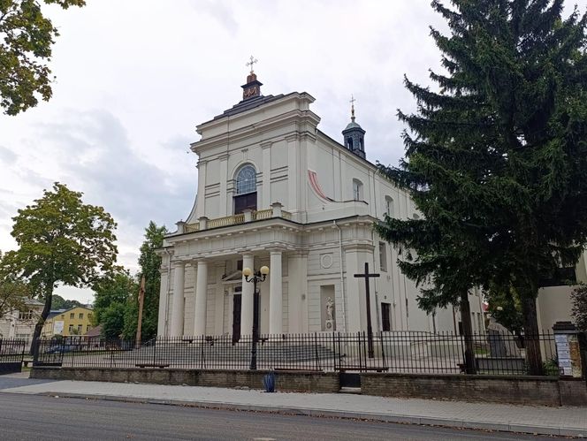 Freski z połowy XVIII wieku odkryte w kościele pw. Św. Stanisława Biskupa i Męczennika w Siedlcach